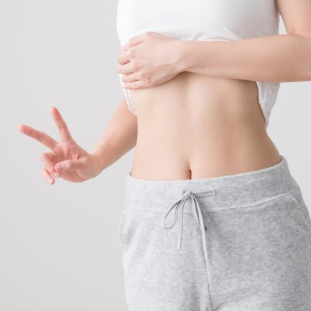 ダイエットに成功した女性、ピース